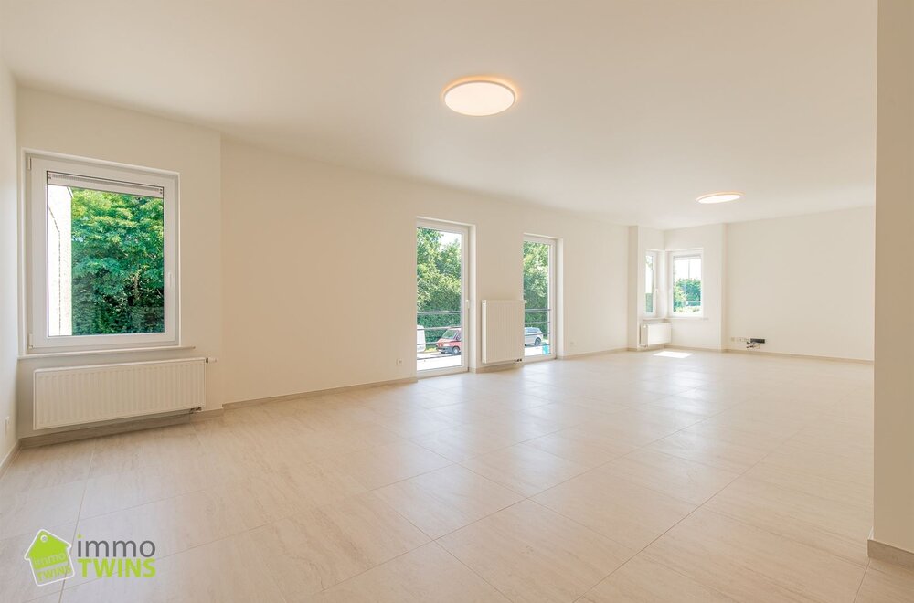 ruim-totaal-gerenoveerd-appartement-van-119-m-met-terras-staanplaats-en-garage-te-appels-bij-dendermonde005.jpg