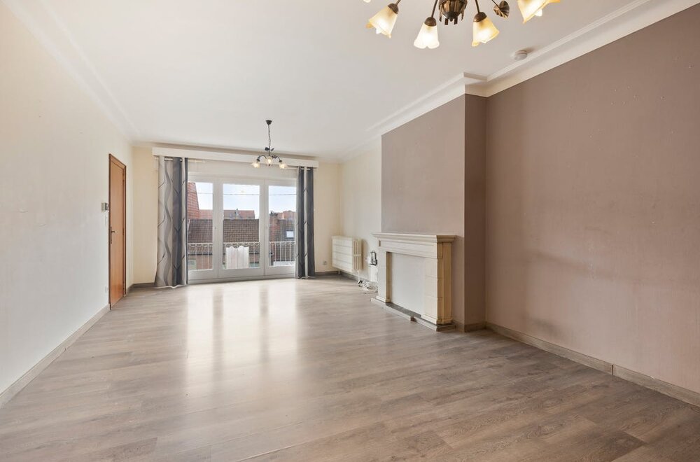 appartement-met-2-kamers-op-toplocatie-te-koop-in-harelbeke002.jpg