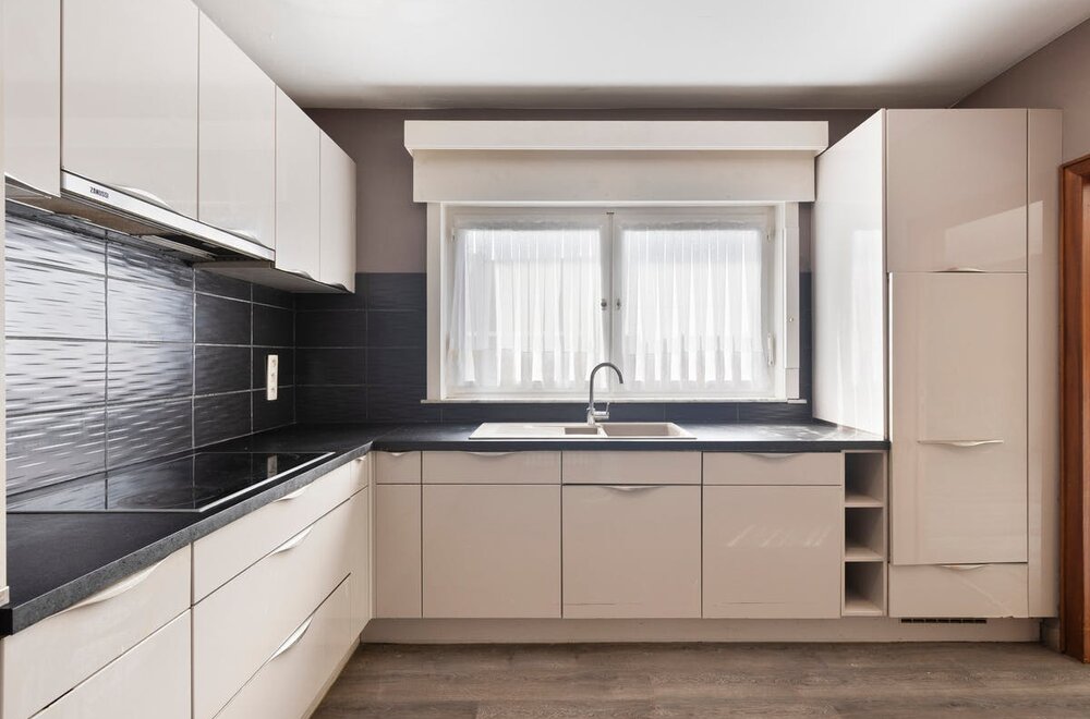 appartement-met-2-kamers-op-toplocatie-te-koop-in-harelbeke005.jpg