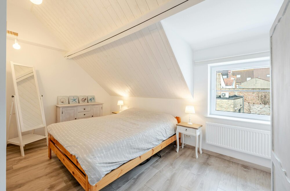 gerenoveerde-woning-met-twee-slaapkamers-en-stadsterras-006.jpg