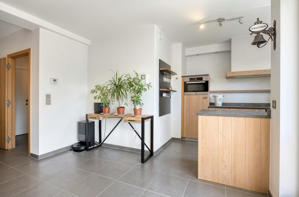 mooi-parkappartement-met-2-slaapkamers-garage-en-2-kelders007.jpg