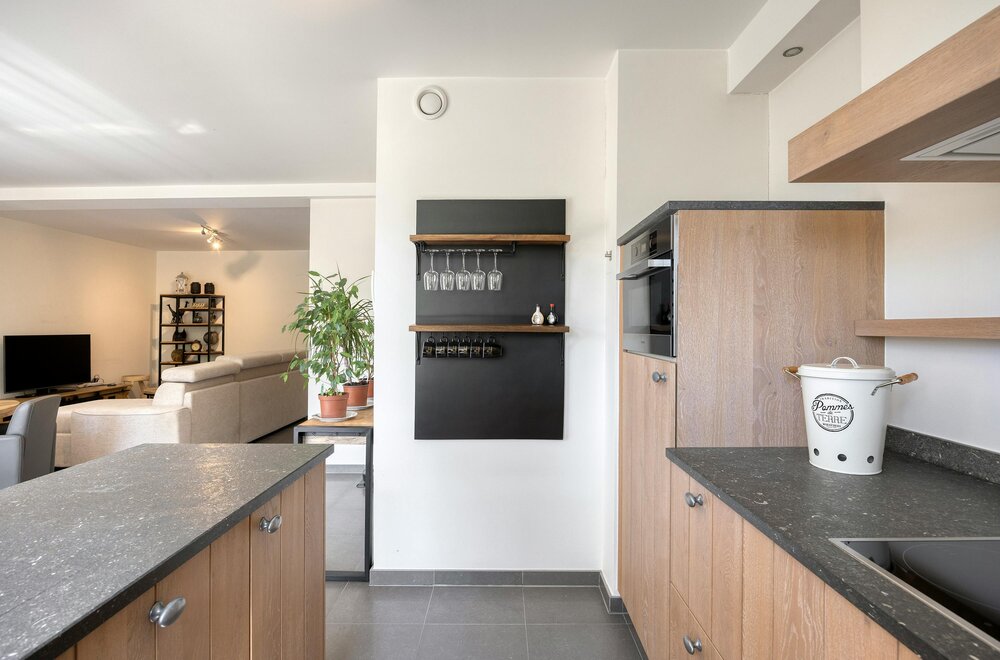 mooi-parkappartement-met-2-slaapkamers-garage-en-2-kelders009.jpg