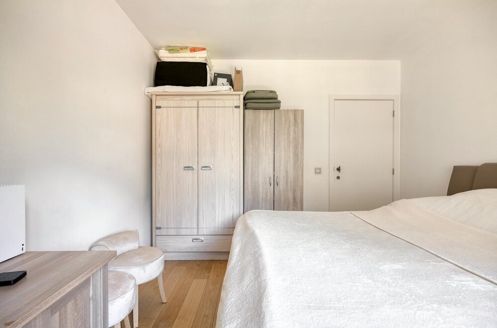 mooi-parkappartement-met-2-slaapkamers-garage-en-2-kelders016.jpg