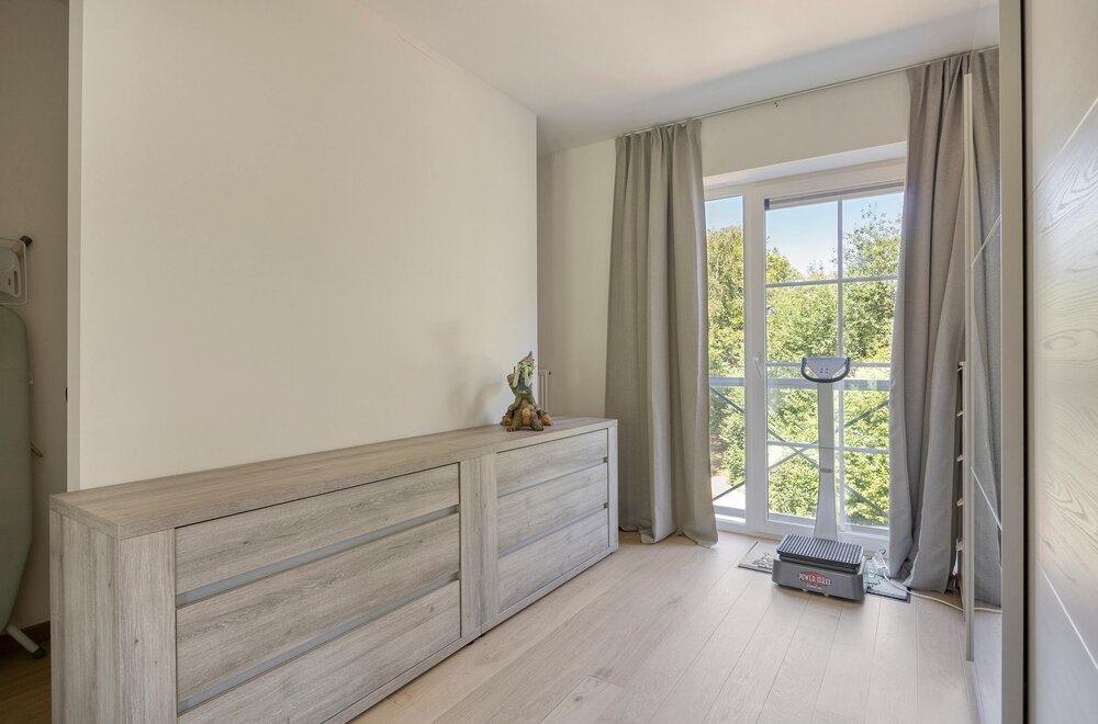 mooi-parkappartement-met-2-slaapkamers-garage-en-2-kelders017.jpg