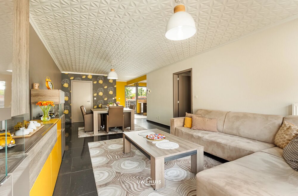 ruim-en-instapklaar-3-slaapkamer-appartement-met-garage-in-hamme001.jpg