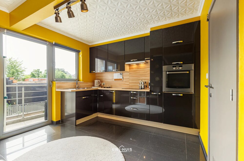 ruim-en-instapklaar-3-slaapkamer-appartement-met-garage-in-hamme003.jpg