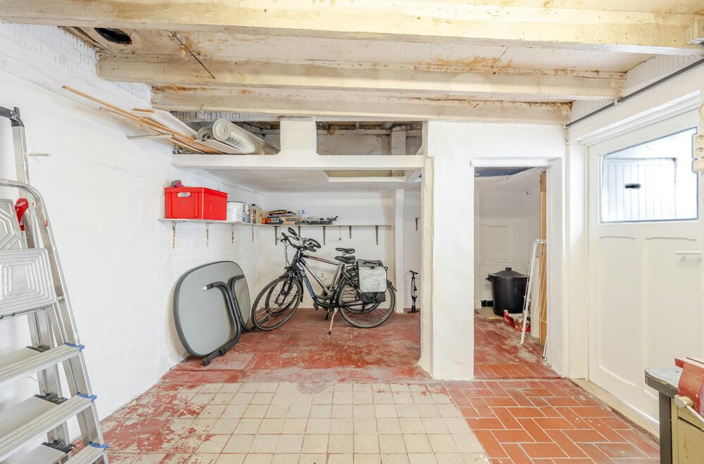 gerenoveerde-woning-met-twee-slaapkamers-en-stadsterras-014.jpg