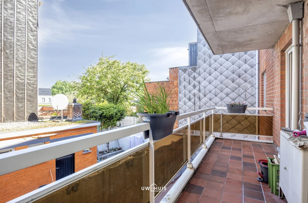 ruim-instapklaar-appartement-met-3-slaapkamers-en-garage011.jpg