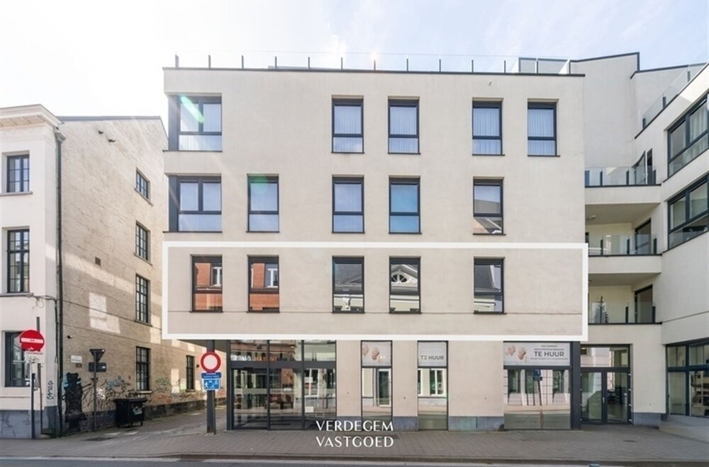 investering-verhuurd-service-appartement-in-het-centrum-van-gent002.jpg