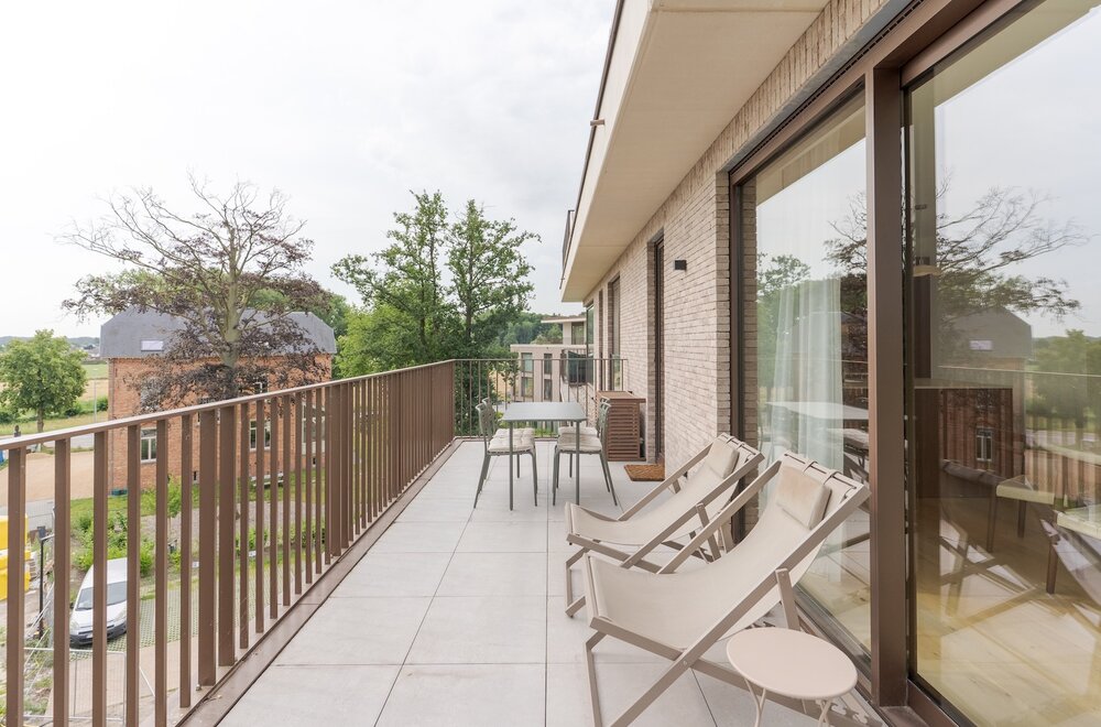hoogwaardig-afgewerkt-appartement-op-de-derde-verdieping-met-panoramisch-zicht-terras-autostaanplaats-en-berging-008.jpg