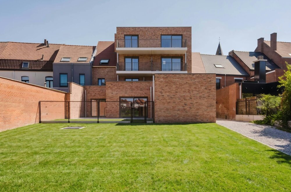 exclusief-penthouse-appartement-met-ruim-terras-in-bissegem-012.jpg