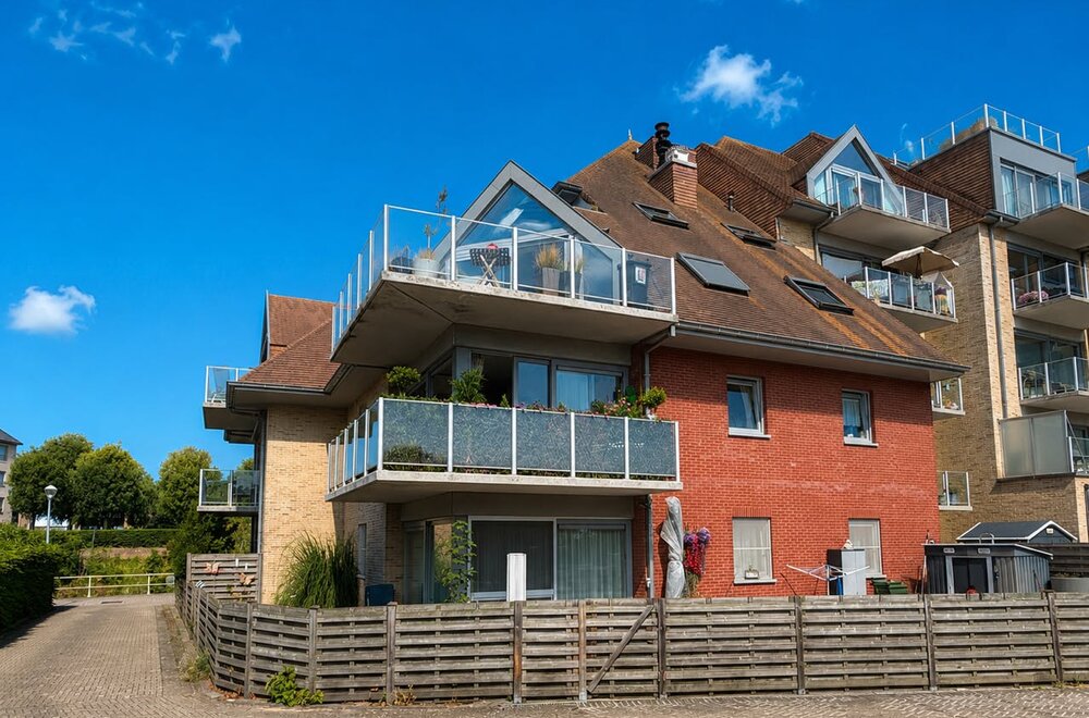 appartement-met-twee-slaapkamers-en-ruim-terras-te-koop002.jpg