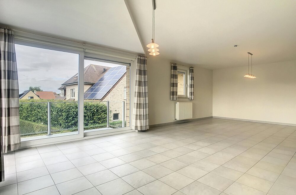 appartement-met-twee-slaapkamers-en-ruim-terras-te-koop003.jpg