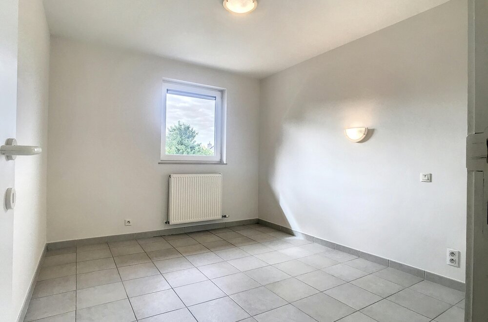 appartement-met-twee-slaapkamers-en-ruim-terras-te-koop007.jpg