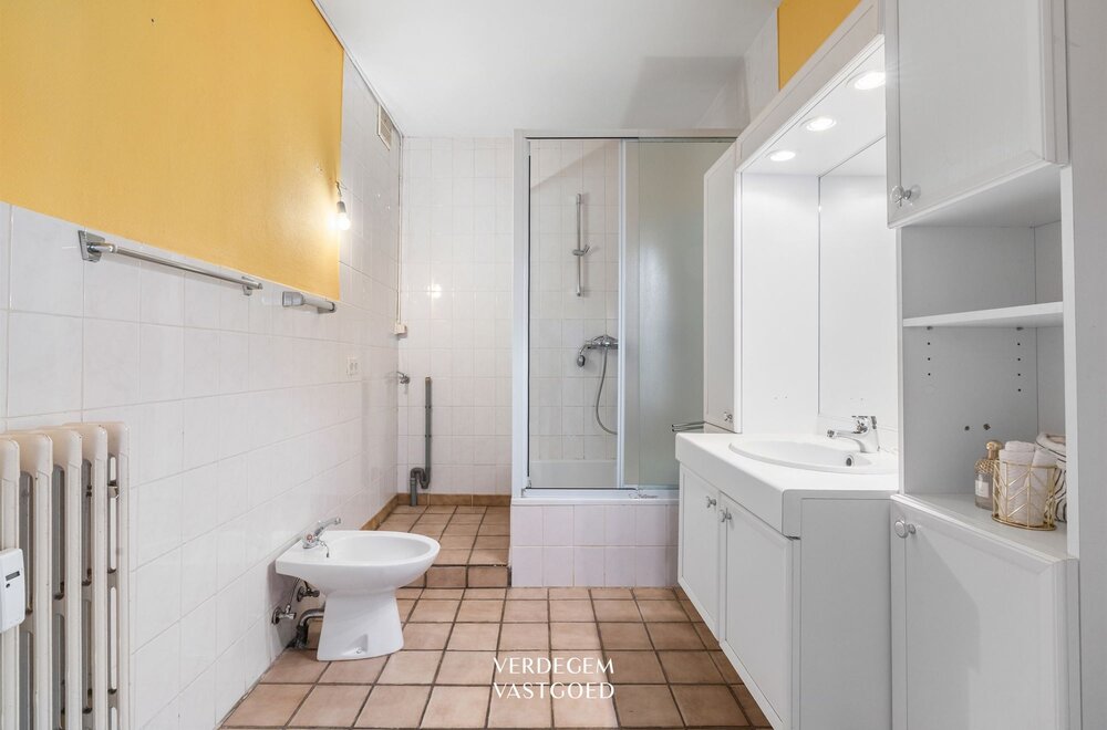gezellig-en-ruim-appartement-met-2-slaapkamers-terras-en-garage011.jpg