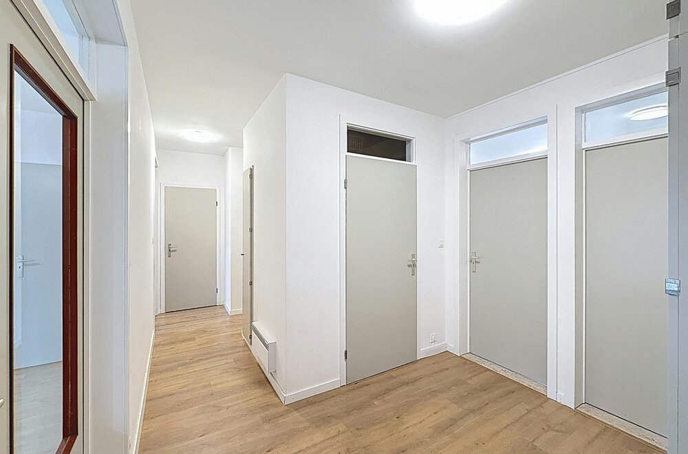 appartement-met-drie-kamers-en-garage-te-koop-in-ieper008.jpg