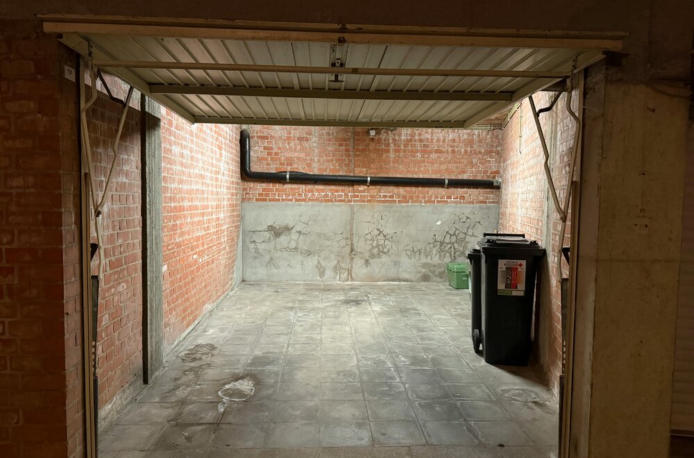 appartement-met-drie-kamers-en-garage-te-koop-in-ieper020.jpg