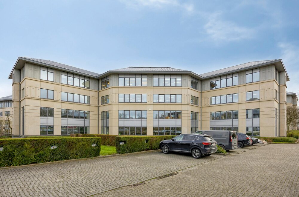 gerenoveerd-kantoor-met-6-staanplaatsen-te-koop-in-zaventem003.jpg