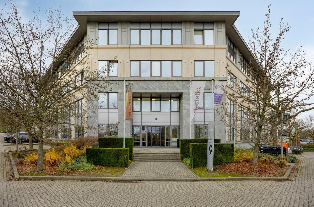 gerenoveerd-kantoor-met-6-staanplaatsen-te-koop-in-zaventem013.jpg