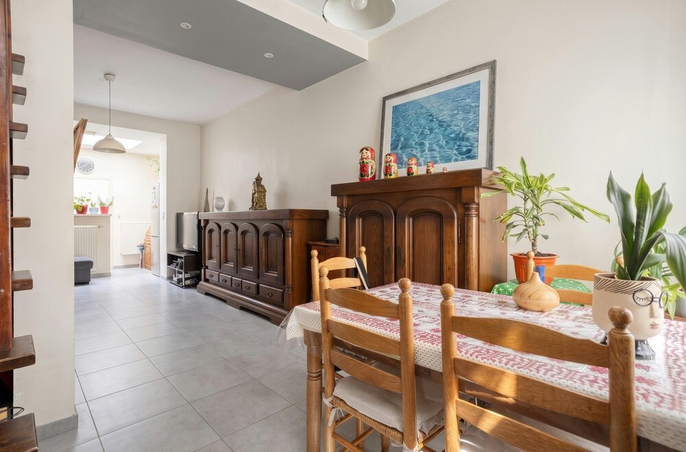 gerenoveerde-en-verhuurde-woning-met-4-slaapkamers-in-hartje-ieper004.jpg