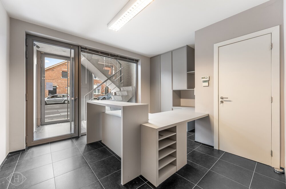 opbrengsteigendom-ruim-kantoor-duplexappartement005.jpg