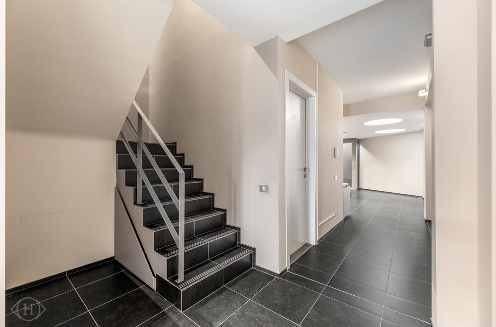 opbrengsteigendom-ruim-kantoor-duplexappartement006.jpg