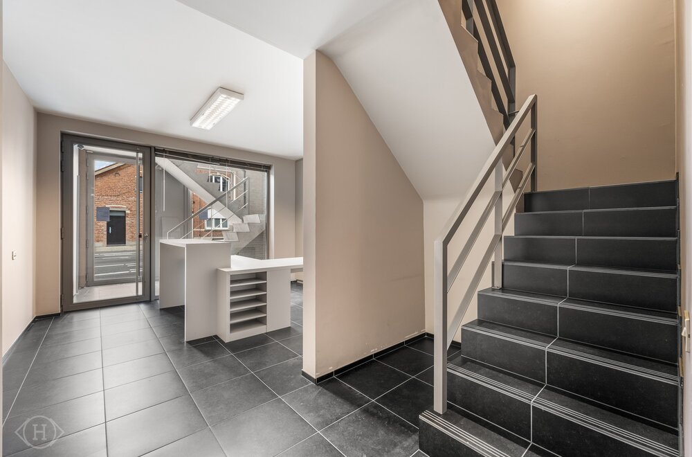 opbrengsteigendom-ruim-kantoor-duplexappartement012.jpg