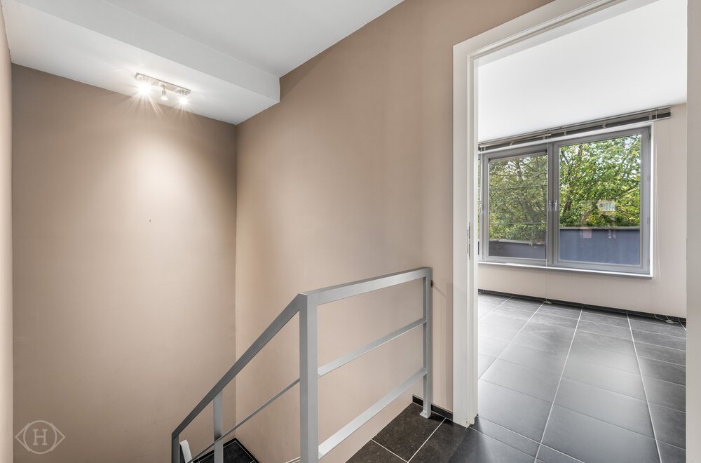 opbrengsteigendom-ruim-kantoor-duplexappartement013.jpg