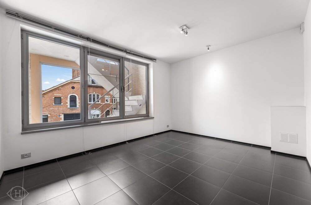 opbrengsteigendom-ruim-kantoor-duplexappartement017.jpg