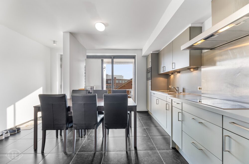 opbrengsteigendom-ruim-kantoor-duplexappartement026.jpg