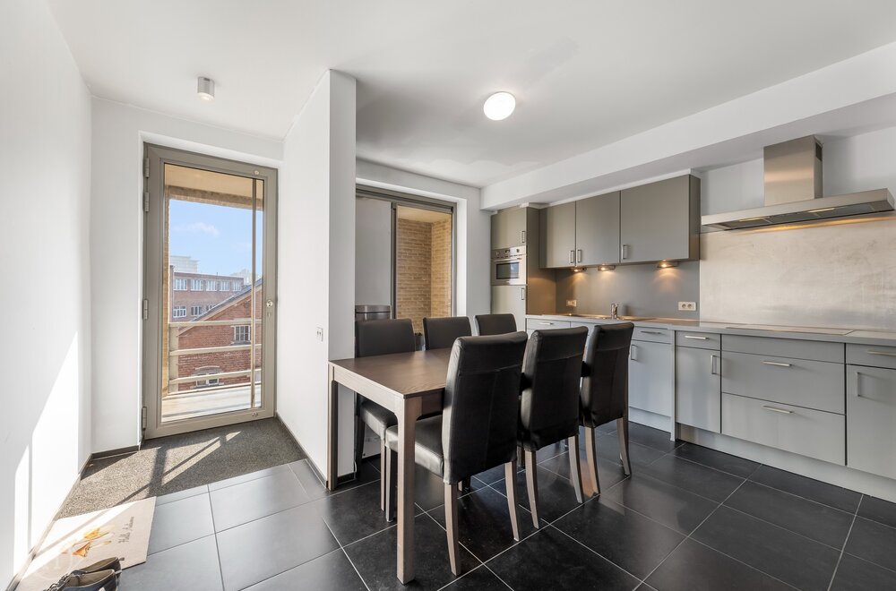 opbrengsteigendom-ruim-kantoor-duplexappartement031.jpg