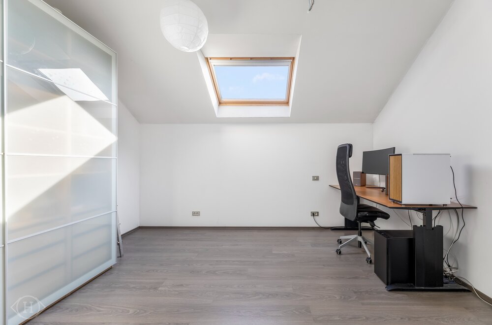 opbrengsteigendom-ruim-kantoor-duplexappartement039.jpg