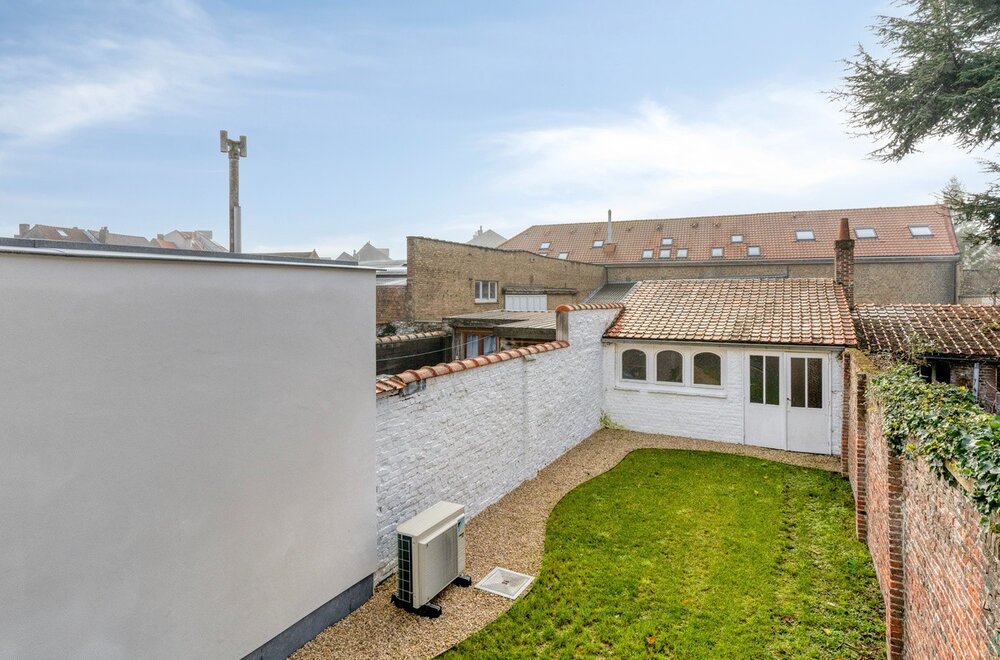 volledig-gerenoveerde-en-energiezuinige-stadswoning-te-brugge021.jpg