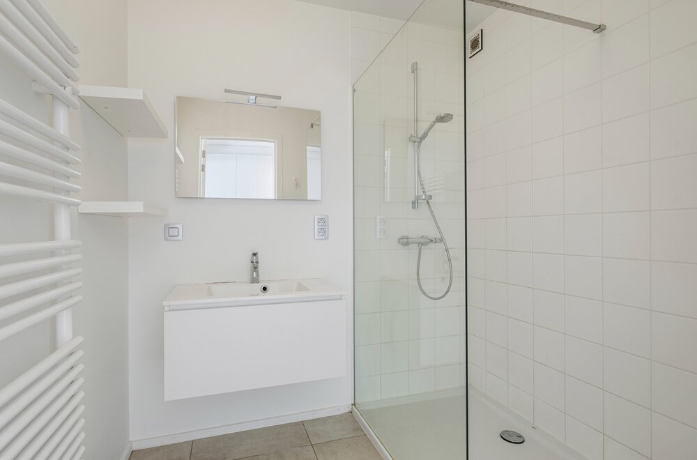 recente-instapklare-woning-met-garage-te-roeselare009.jpg