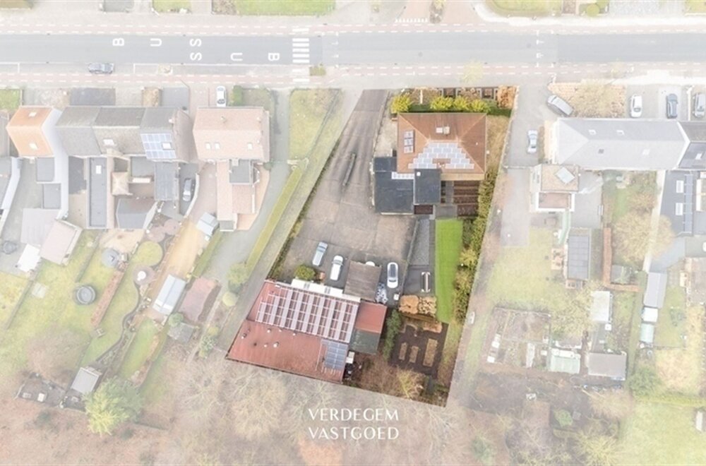 villa-met-magazijn-op-toplocatie033.jpg