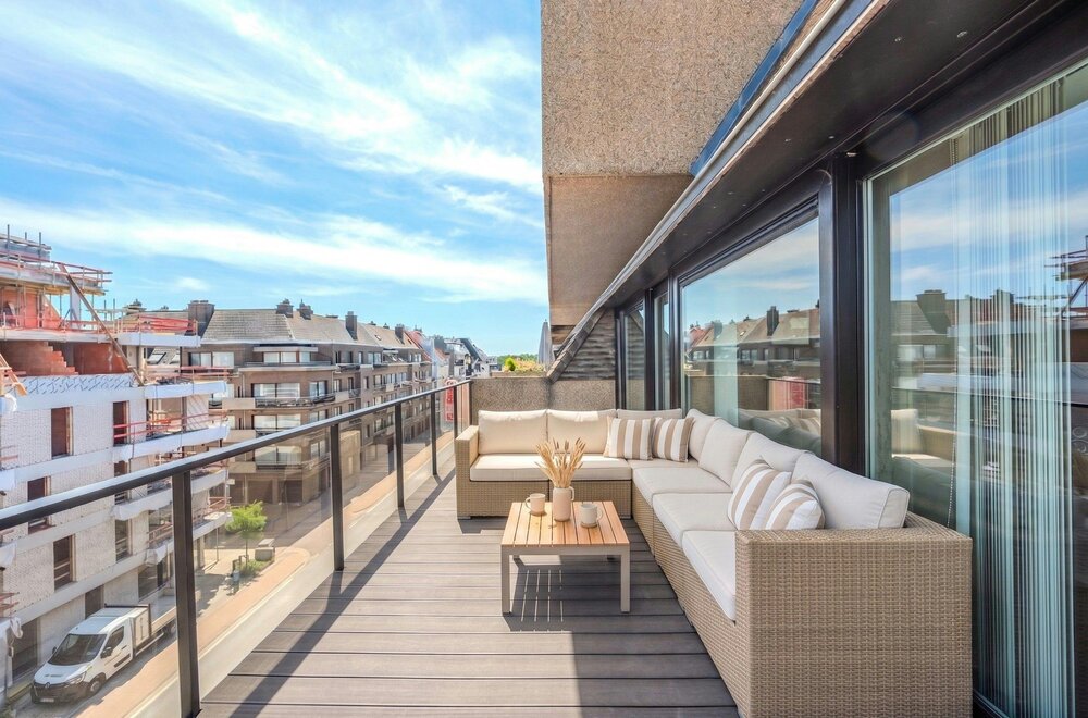 lichtrijk-hoekappartement-met-grote-terrassen-te-koop-op-topligging-002.jpg