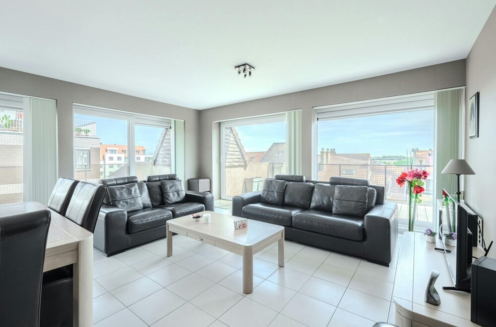 lichtrijk-hoekappartement-met-grote-terrassen-te-koop-op-topligging-003.jpg