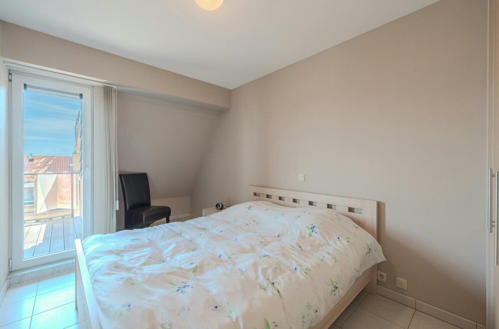 lichtrijk-hoekappartement-met-grote-terrassen-te-koop-op-topligging-016.jpg