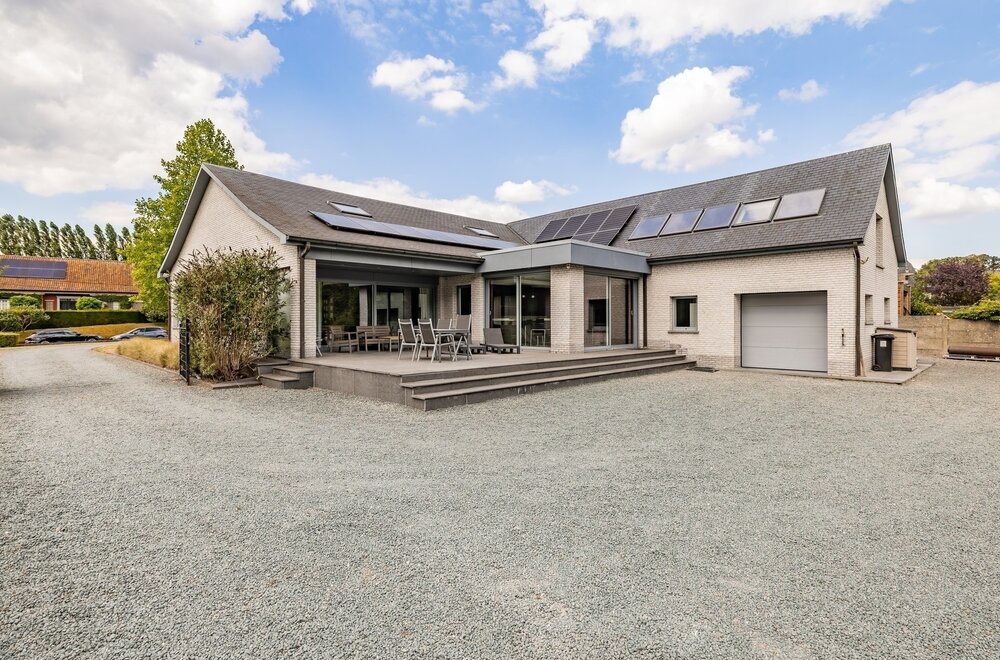 sublieme-villa-op-een-uniek-domein-van-ca-50-are027.jpg