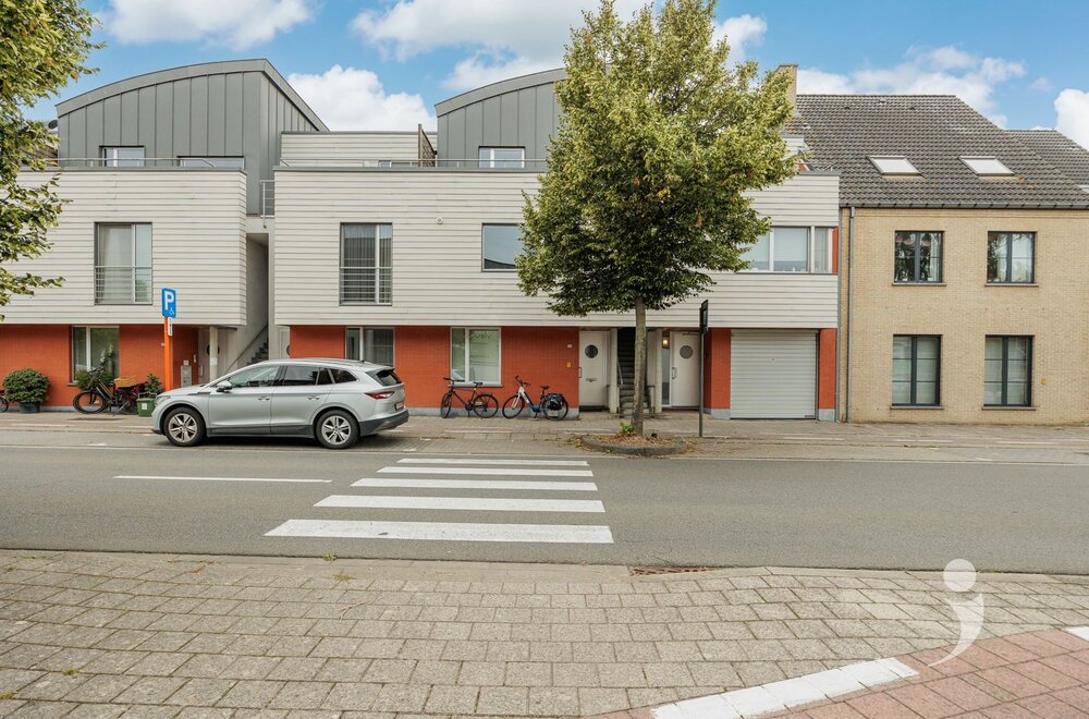 ruim-appartement-met-groot-terras-en-2-slaapkamers003.jpg