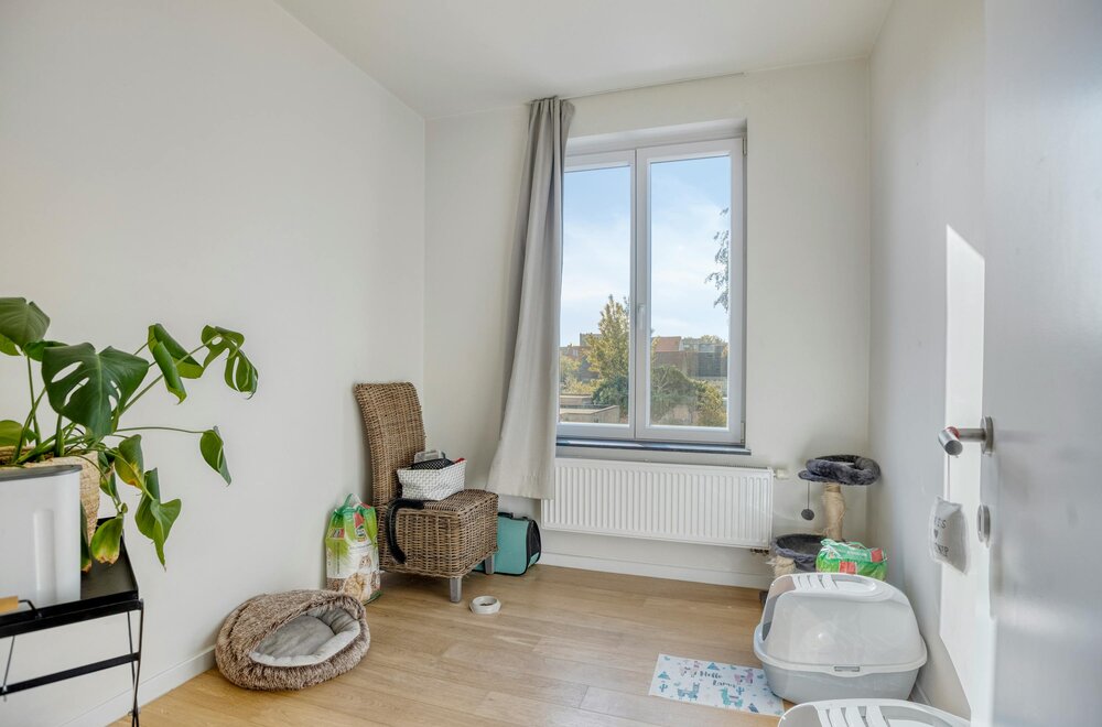 instapklaar-huis-met-4-slaapkamers-te-koop-in-kristus-koning009.jpg