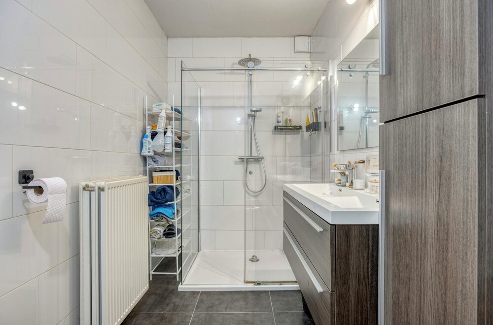 instapklaar-huis-met-4-slaapkamers-te-koop-in-kristus-koning011.jpg