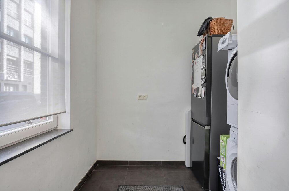 instapklaar-huis-met-4-slaapkamers-en-koer-te-koop-in-brugge013.jpg