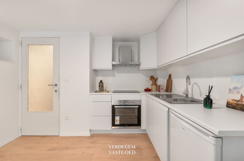 sfeervolle-studio-met-open-keuken-en-fijne-buitenruimte006.jpg