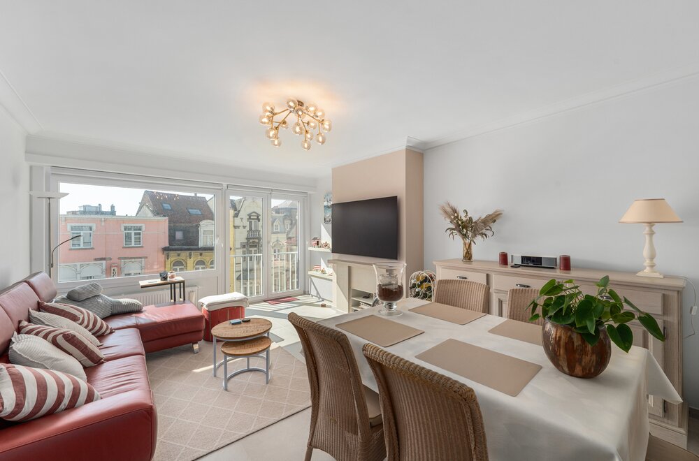 prachtig-afgewerkt-appartement-vlak-bij-de-zee001.jpg