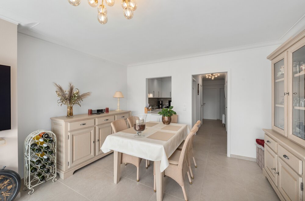 prachtig-afgewerkt-appartement-vlak-bij-de-zee004.jpg