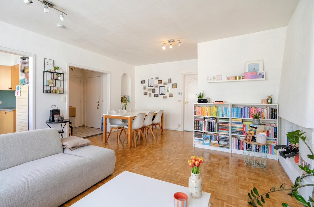 lichtrijk-appartement-met-2-slaapkamers-te-koop-in-brugge002.jpg