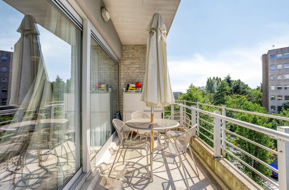 te-koop-2-slaapkamerappartement-in-sint-jans-molenbeek005.jpg