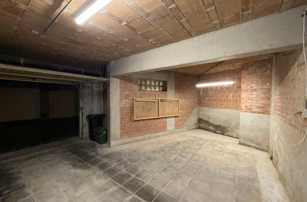 appartement-met-vier-kamers-en-garage-te-koop-in-ieper019.jpg