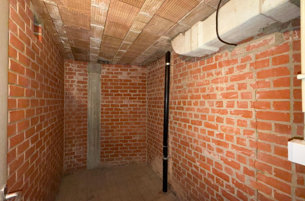 appartement-met-vier-kamers-en-garage-te-koop-in-ieper021.jpg
